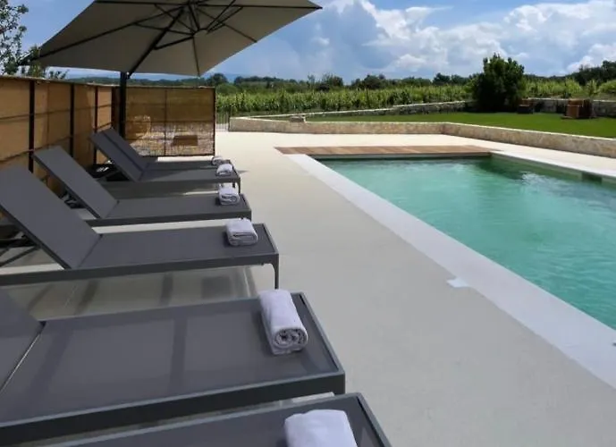 Hotel Garenne Livron-sur-Drôme